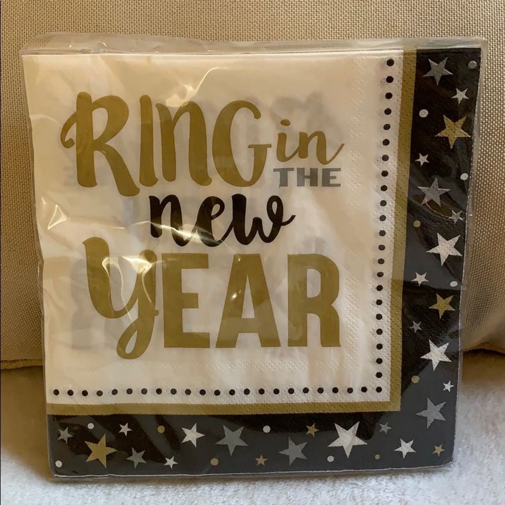 20 pieces Ring in The New Year luncheon napkins